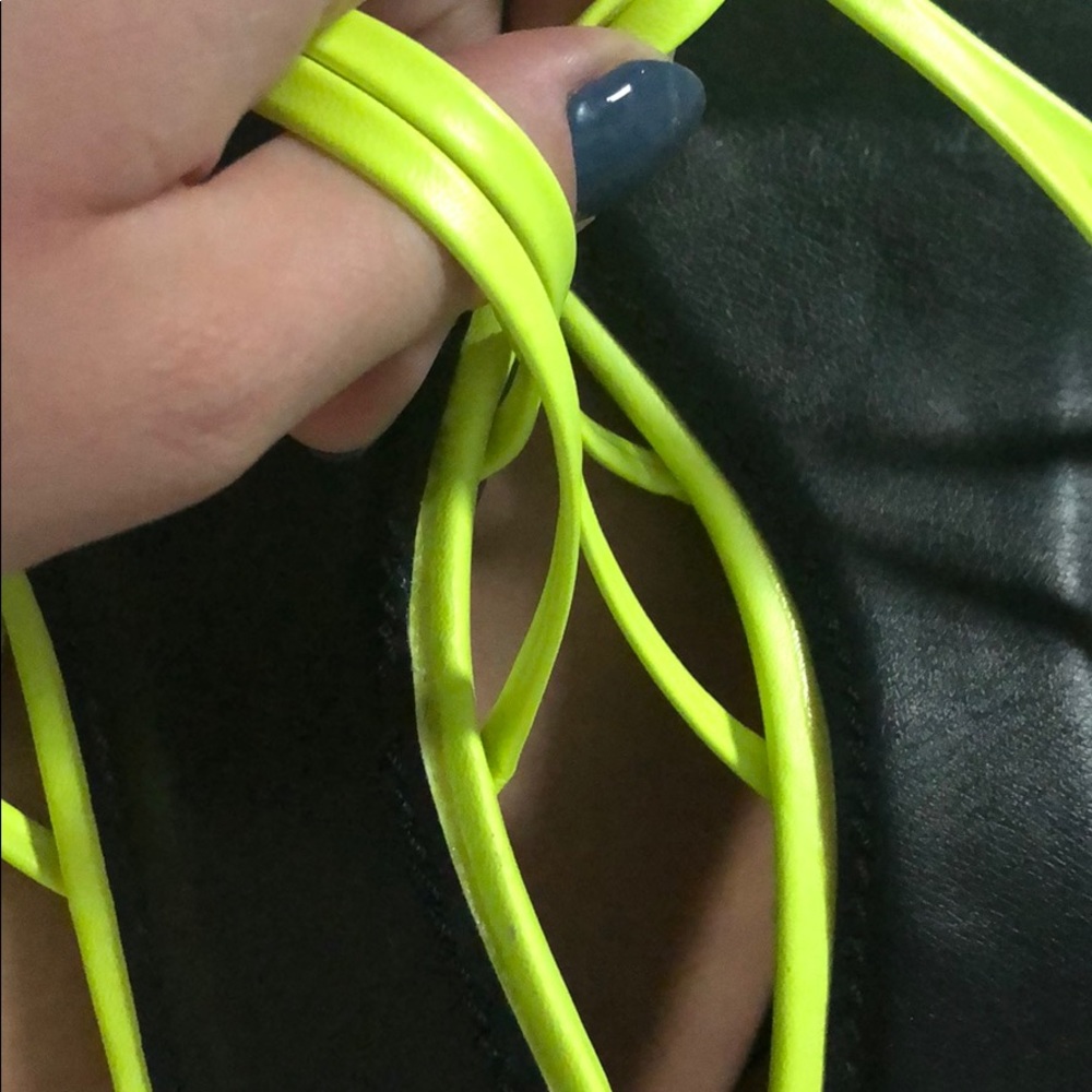 Mini neon green heels - Picture 8 of 11